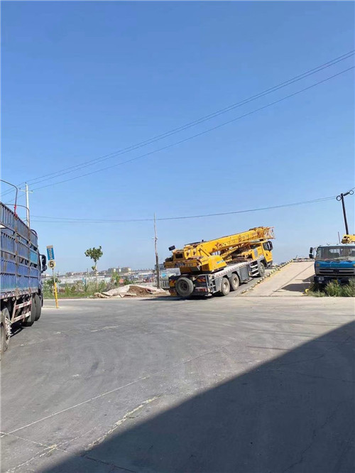 济源市25吨吊车的租赁价格大概是多少？