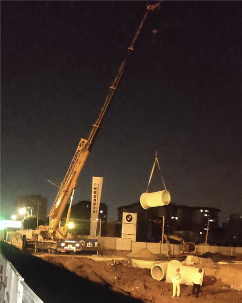 济源市“弯臂矫正”—— 吊车的 “形变补偿” 技术