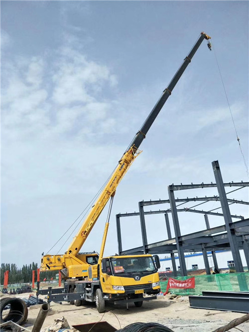 济源市超高层建筑钢结构吊装案例